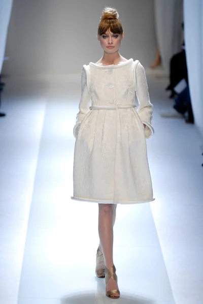 Look 10